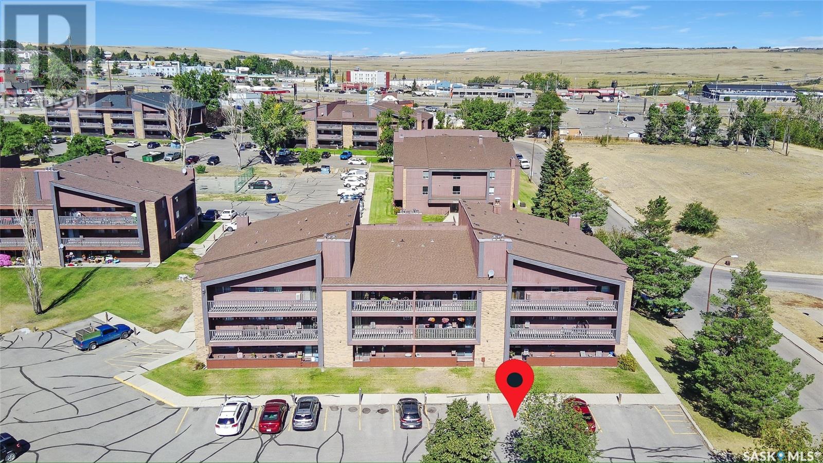 Single Family House Low rise for Sale in   th AVENUE NE Swift Current 