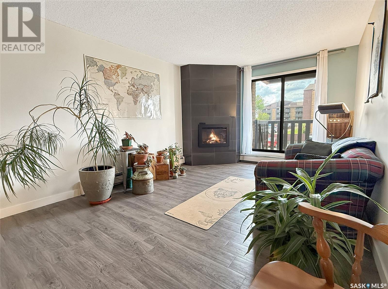 Single Family House Low rise for Sale in   th AVENUE NE Swift Current 