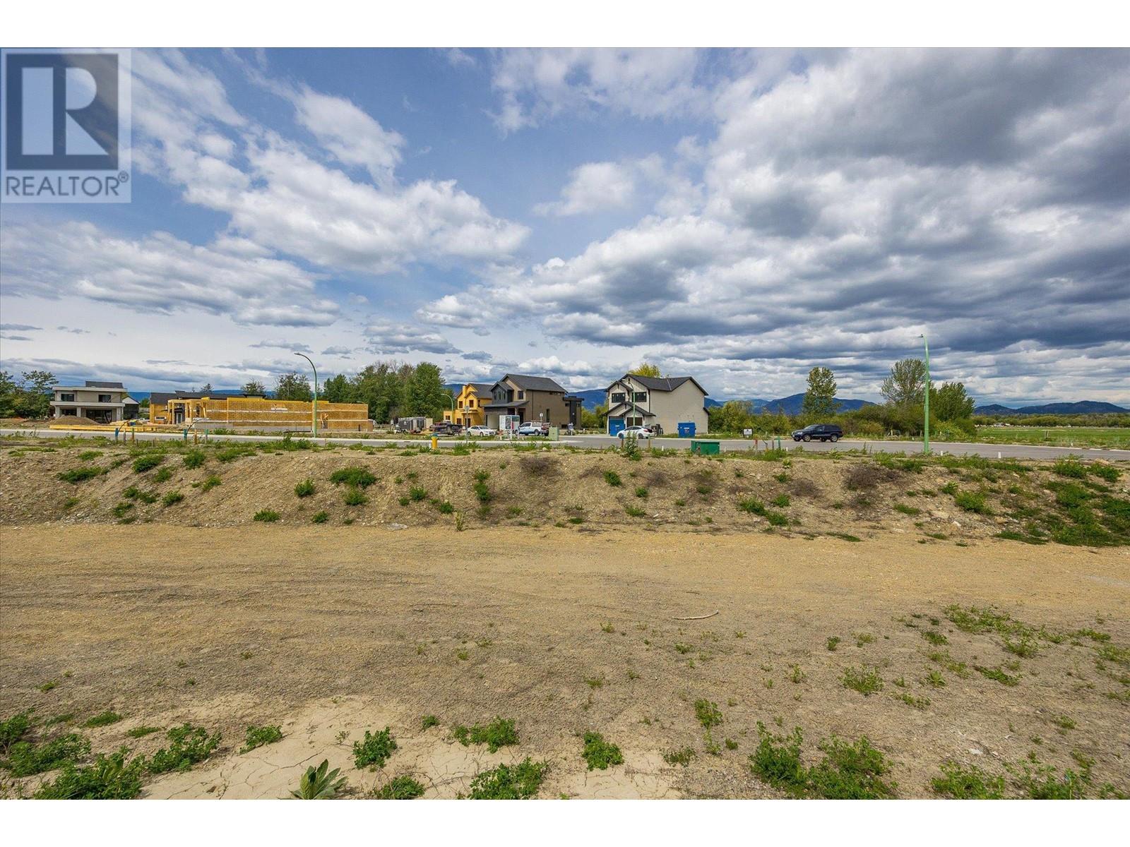  980 Bull Crescent, Kelowna