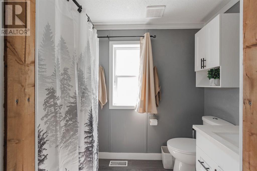 209 Mustang Road, Fort McMurray, Alberta