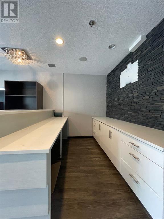 Photo 10 of 515 5075 Falconridge Boulevard Ne, Calgary AB