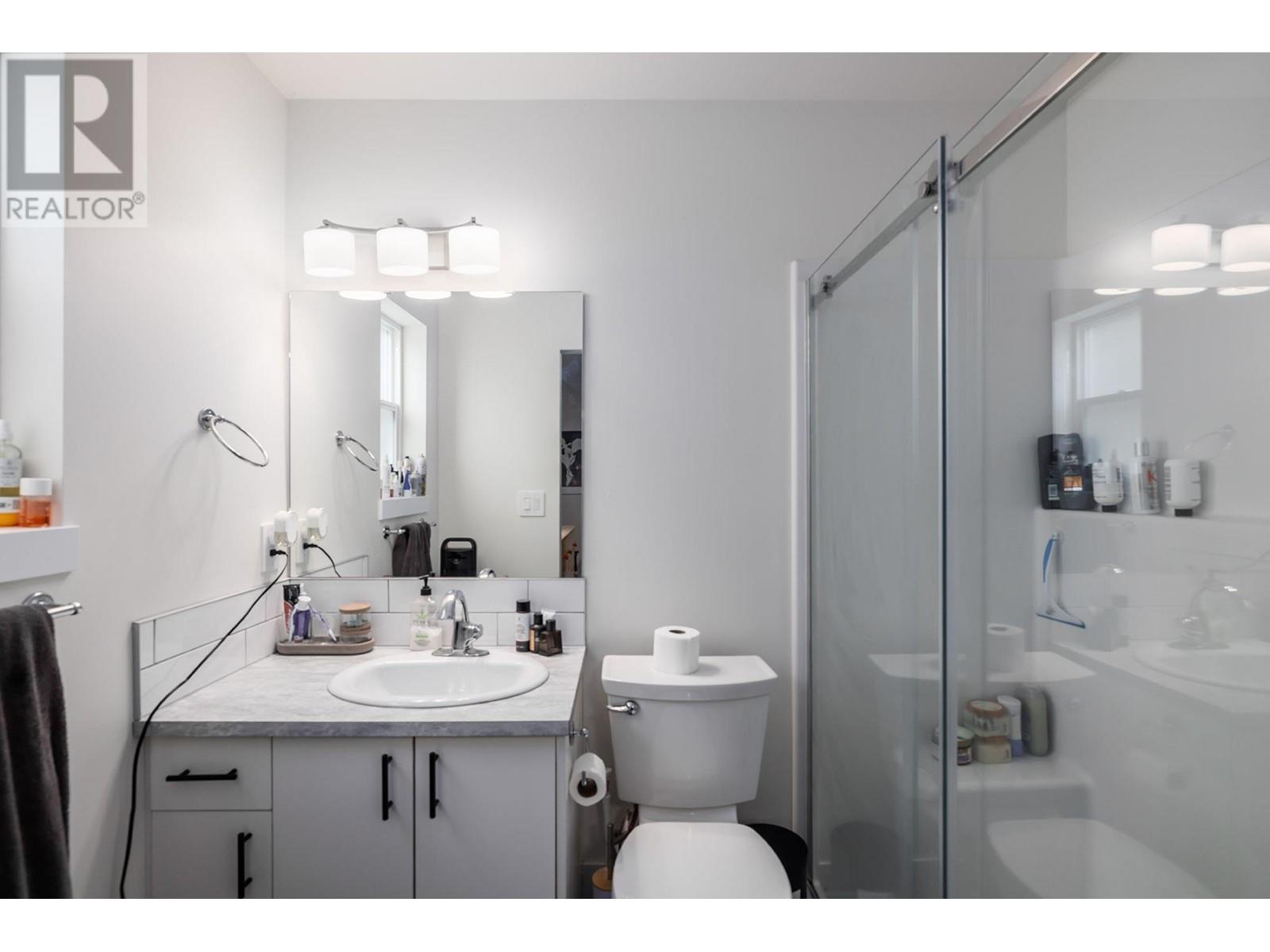  Glenway Road, West Kelowna