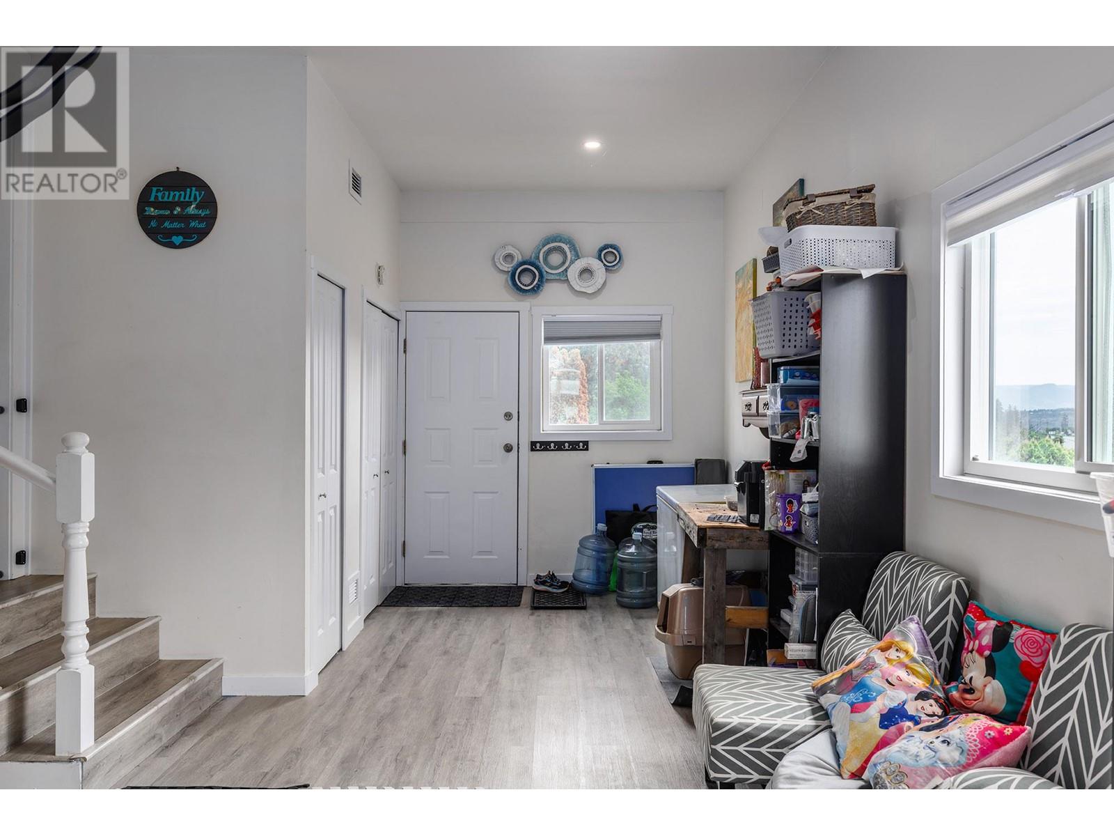  Glenway Road, West Kelowna