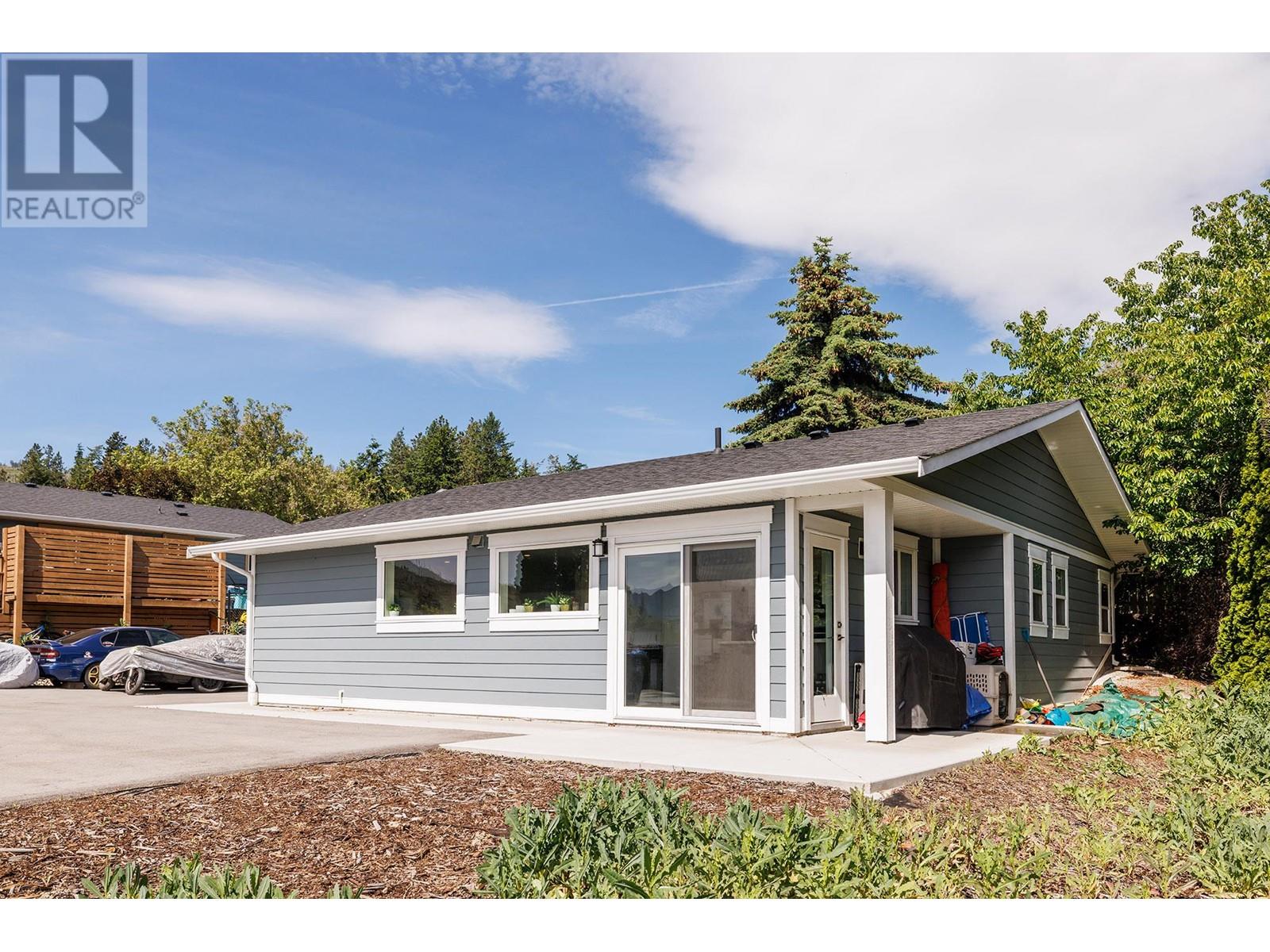  Glenway Road, West Kelowna