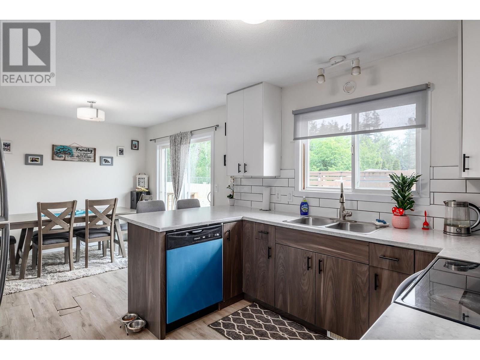 Glenway Road, West Kelowna