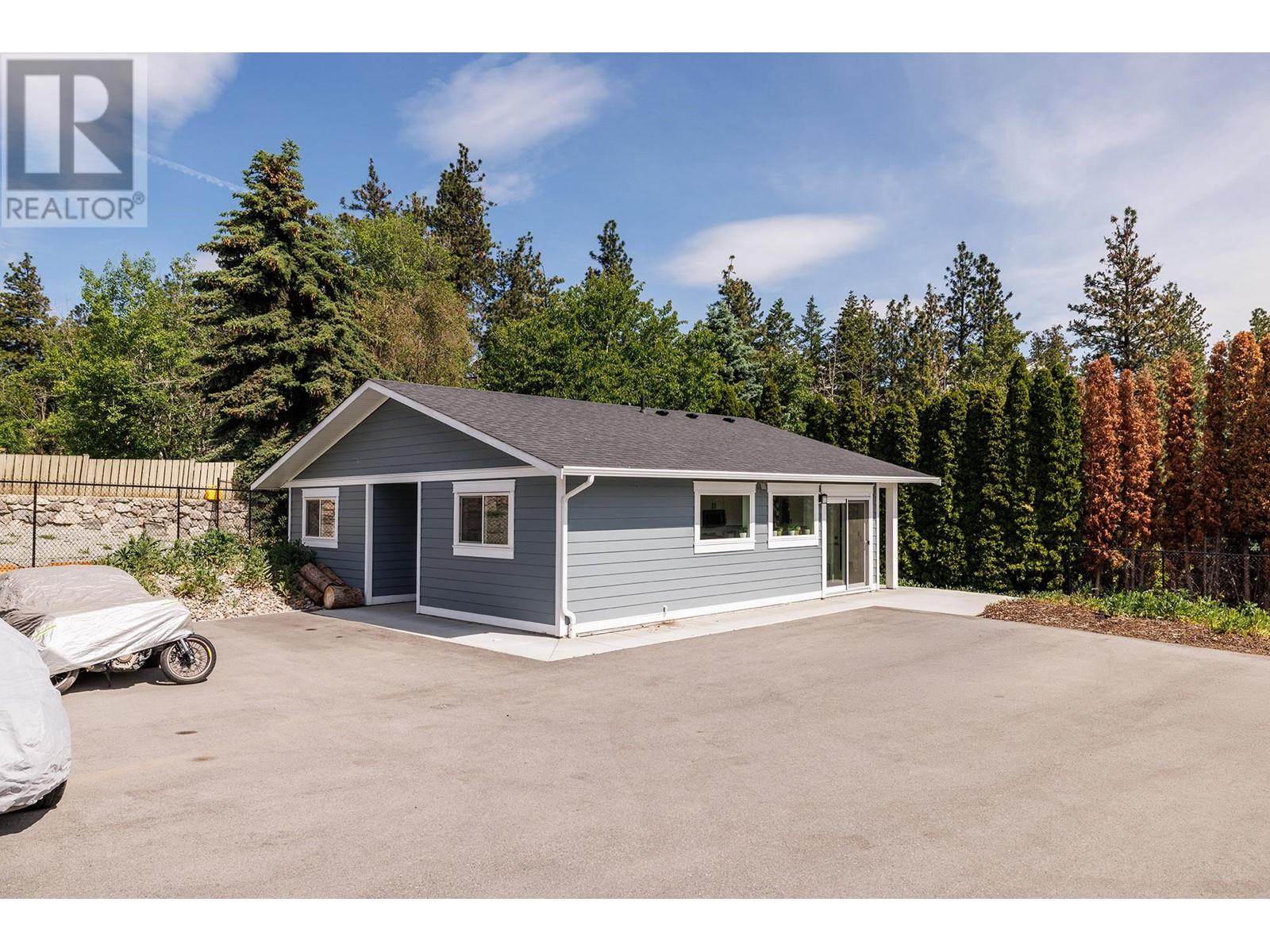  Glenway Road, West Kelowna