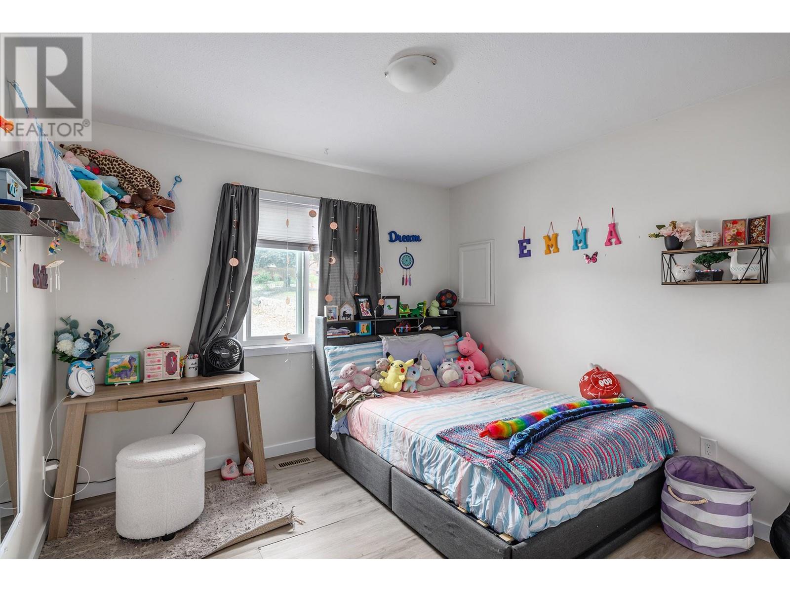  Glenway Road, West Kelowna