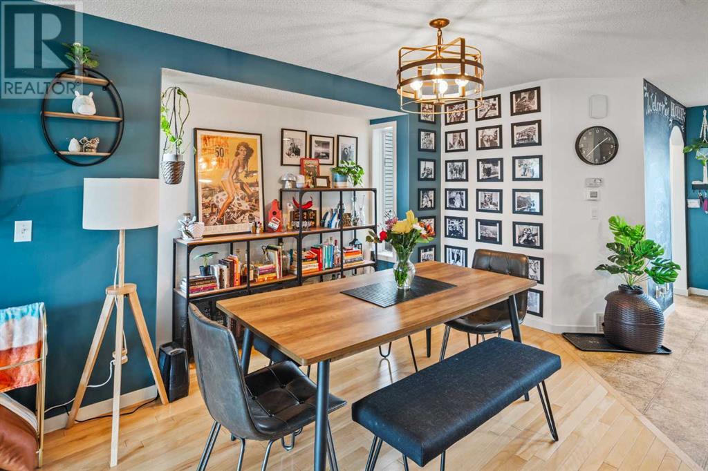 Single Family House for Sale in  Cranberry Place SE Cranston Calgary 