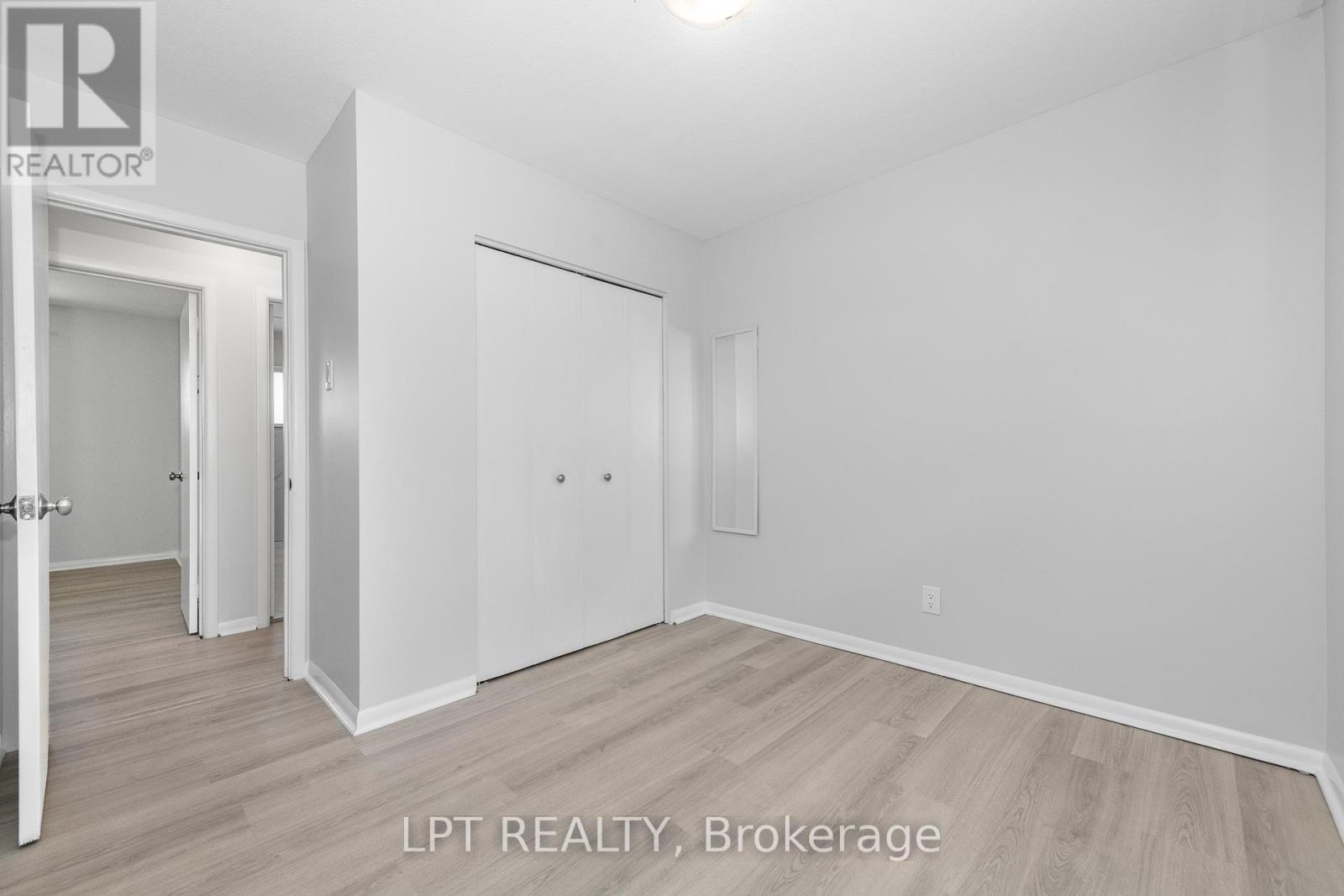 Photo 3 of 5 Attwood Crescent, Ottawa ON