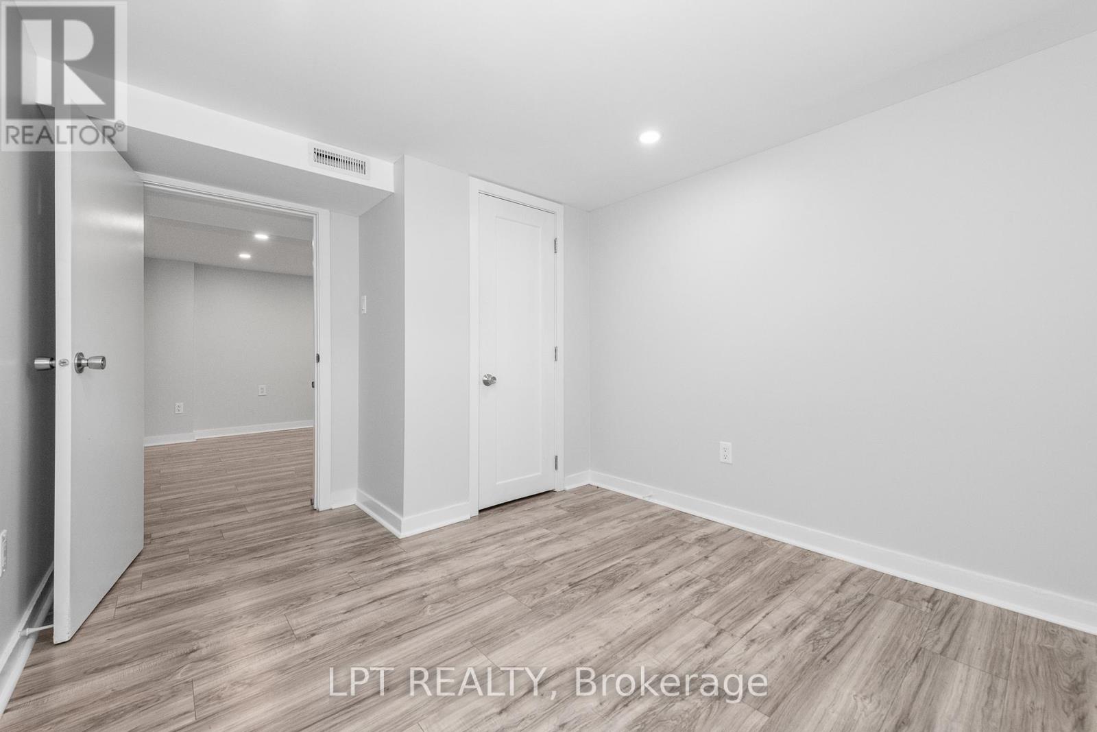 Photo 15 of 5 Attwood Crescent, Ottawa ON