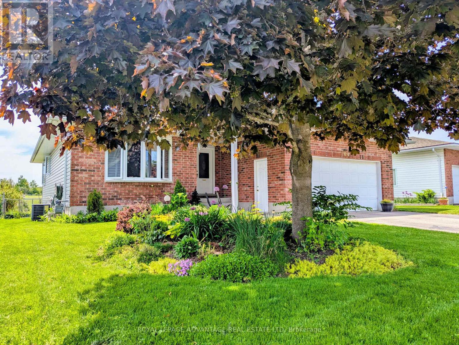 Photo 23 of 264 Glenwood Crescent, Smiths Falls ON