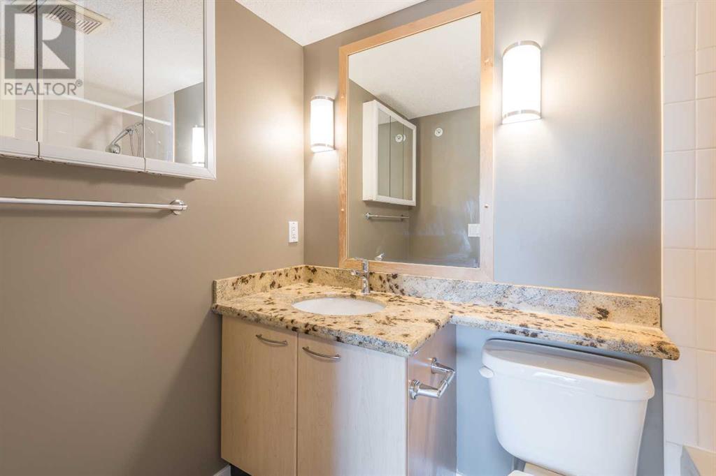 Single Family House for Sale in   Richard Road SW Lincoln Park Calgary 