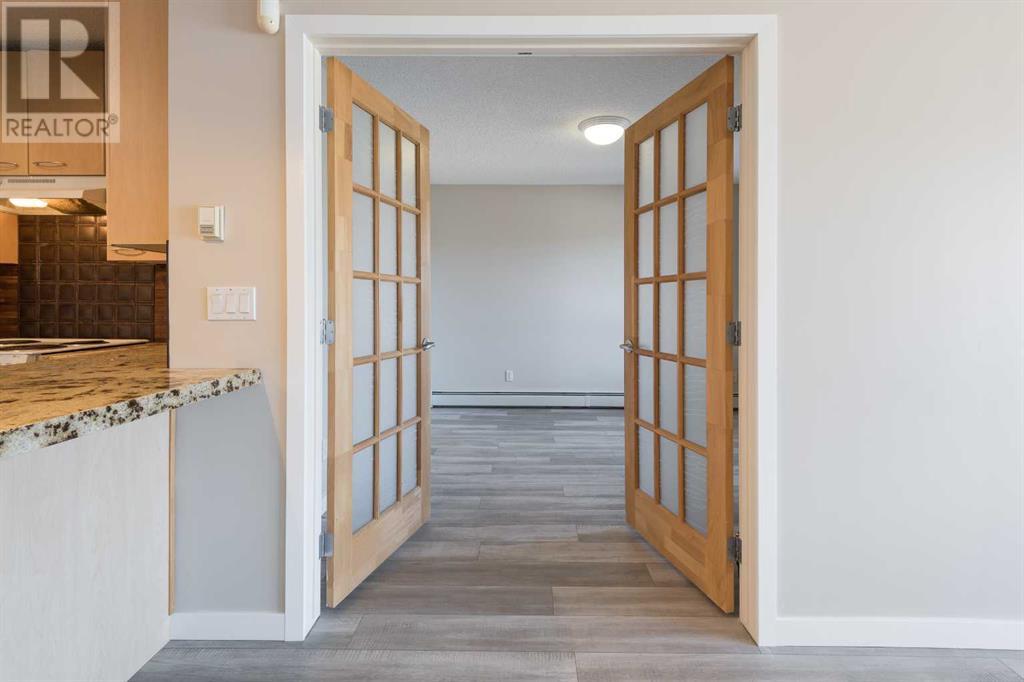 Single Family House for Sale in   Richard Road SW Lincoln Park Calgary 