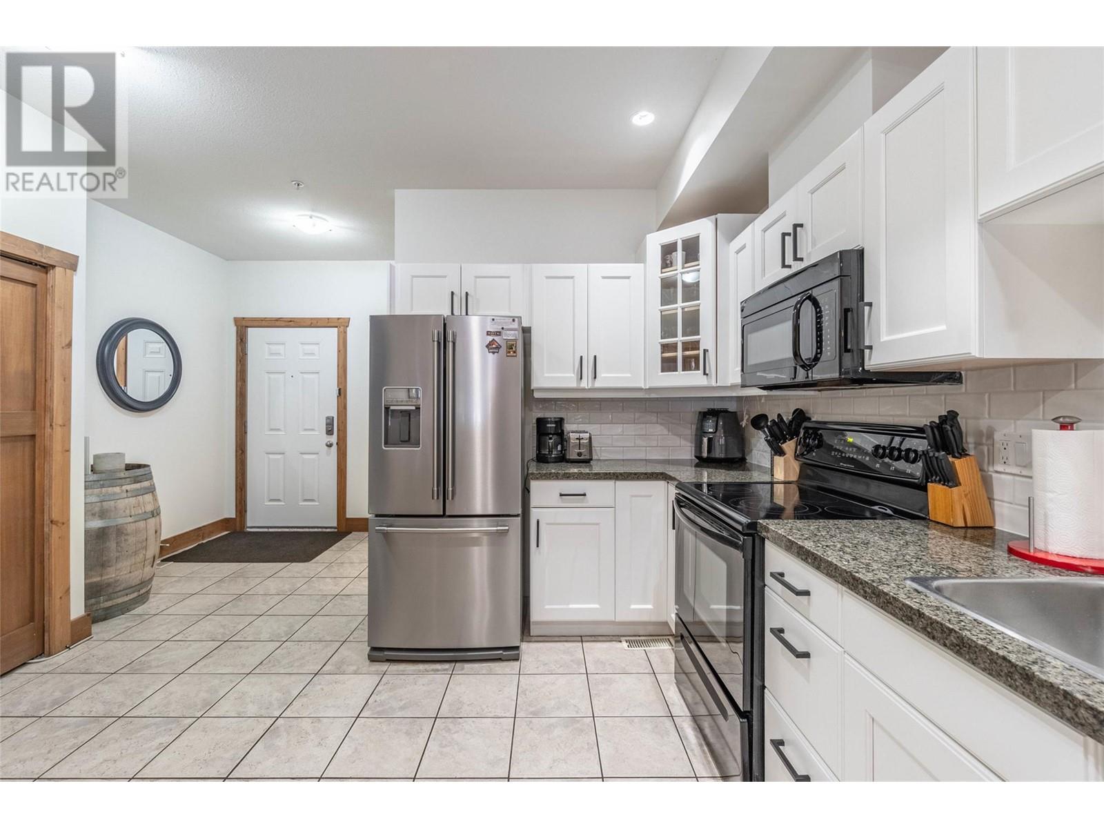 113 5401 LAKESHORE Drive, Osoyoos