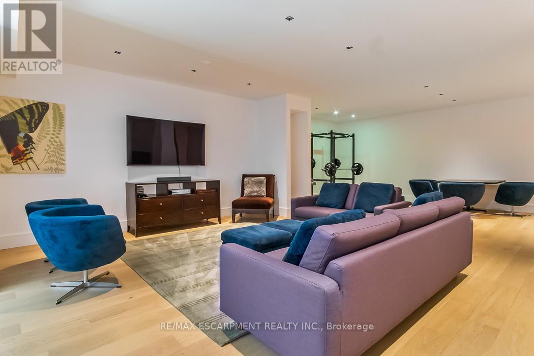 Photo 36 of 1308 Greenoaks Drive, Mississauga ON