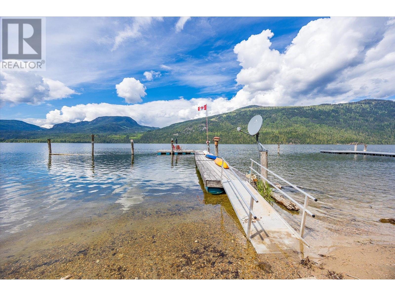 3546 MABEL LAKE Road - 64