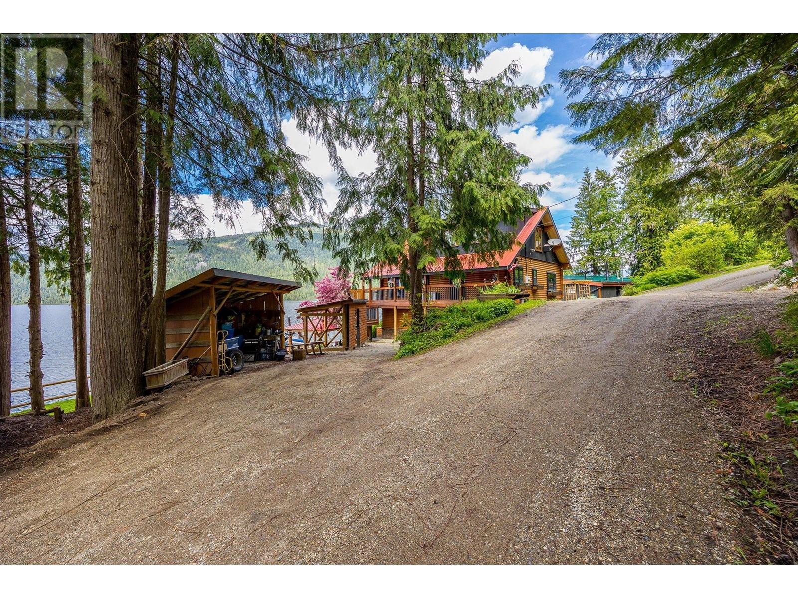 3546 MABEL LAKE Road - 74