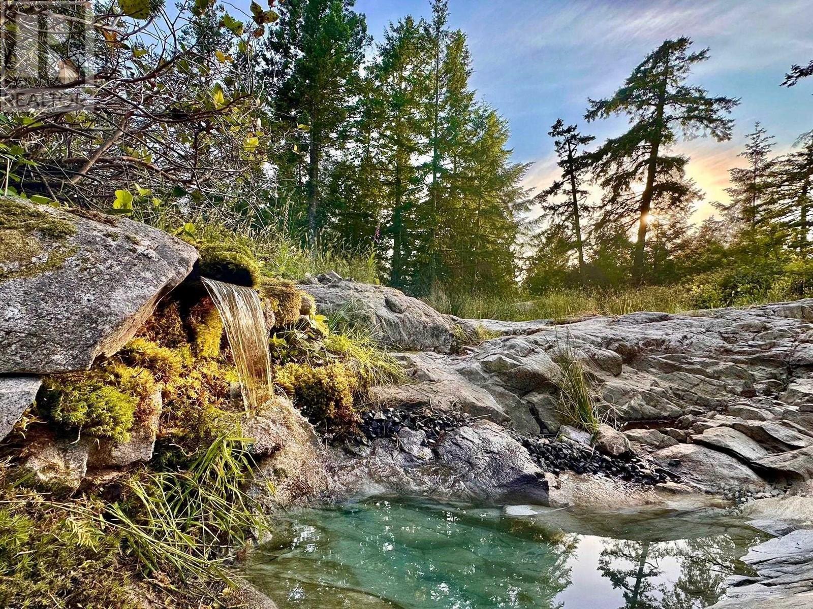 Photo 20 of 831 Windjammer Road, Bowen Island BC