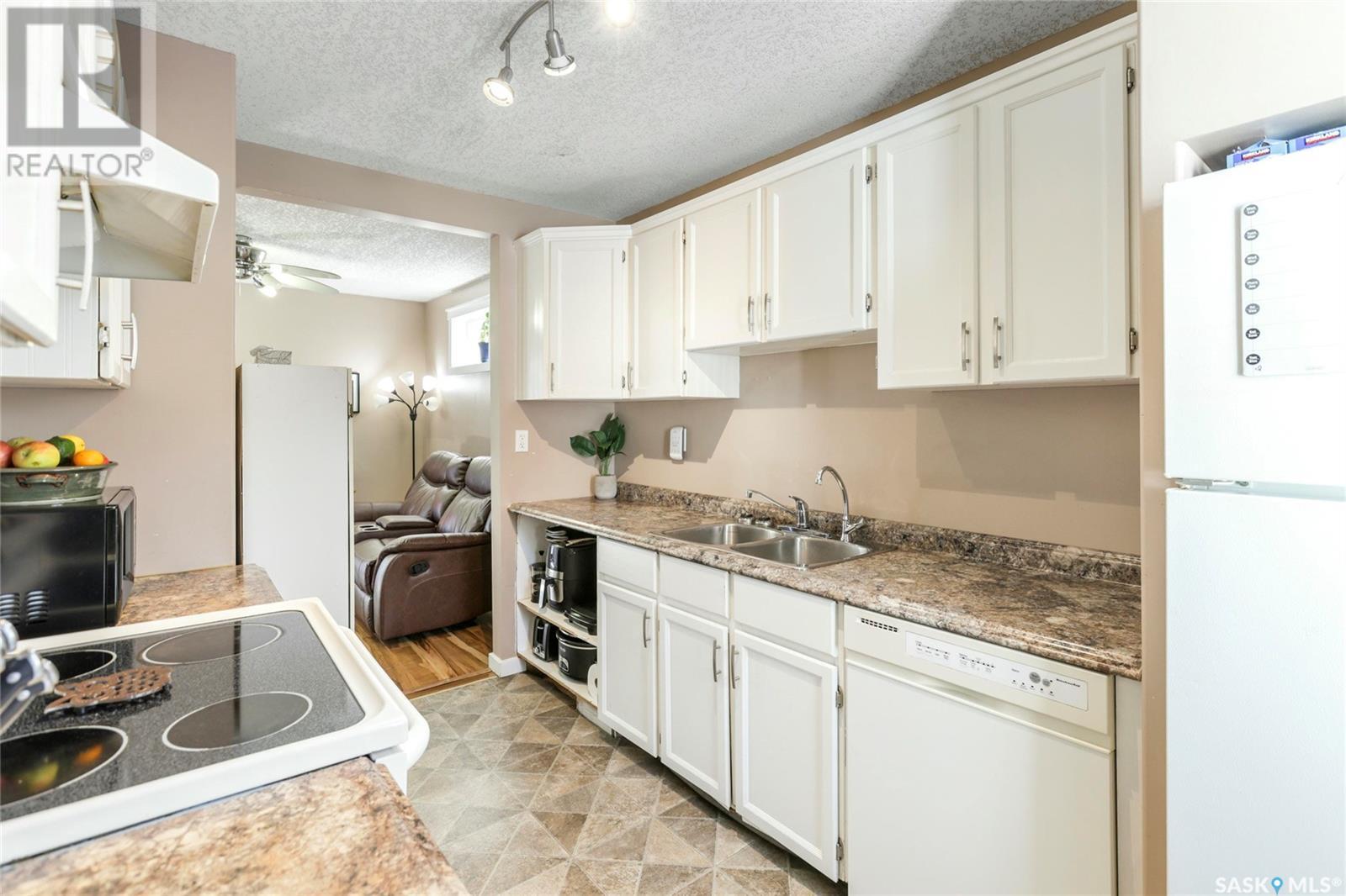 Single Family House Bungalow for Sale in  Connaught STREET Regina 