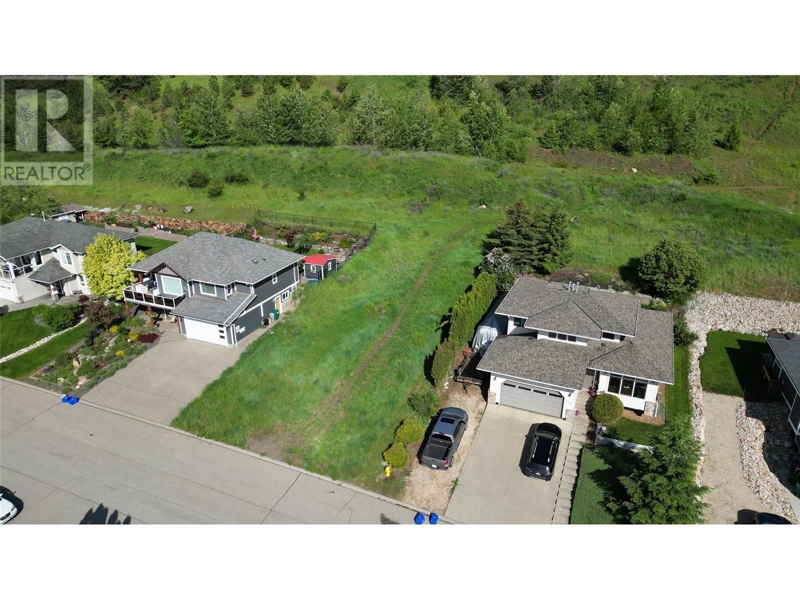 2000 Mountain View Avenue, Lumby