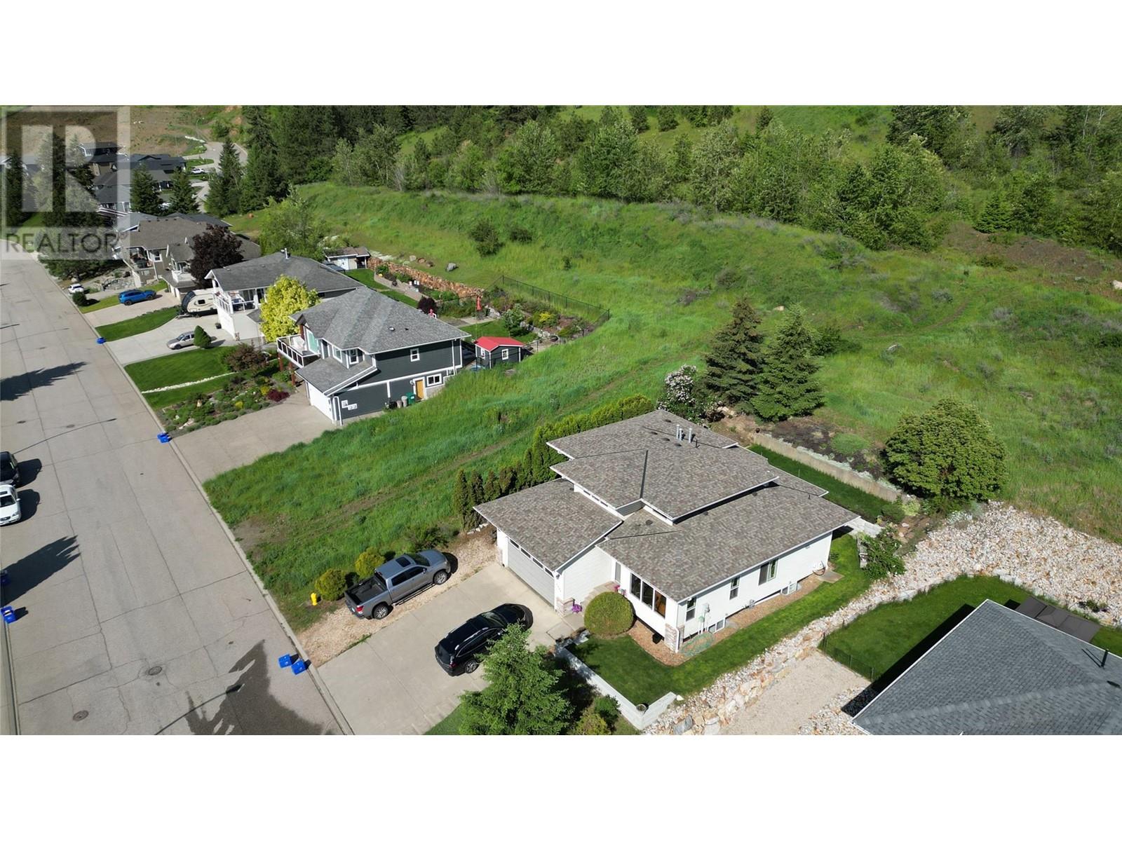 2000 Mountain View Avenue, Lumby