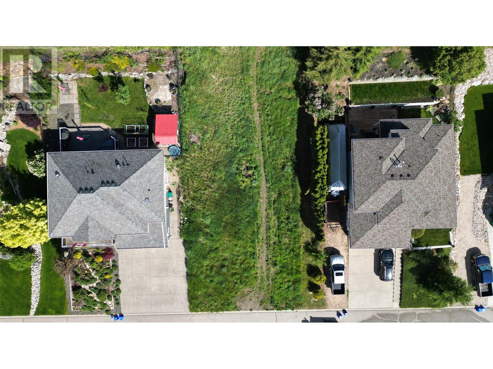 2000 Mountain View Avenue, Lumby