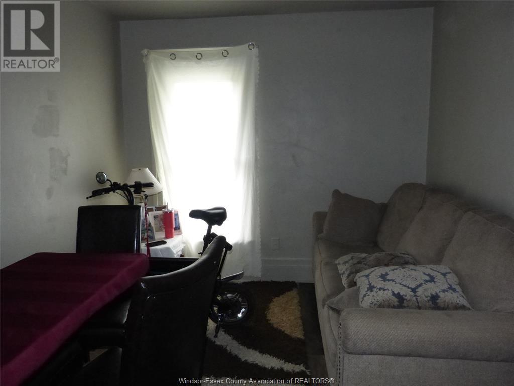 Photo 22 of 40 Askew, Leamington ON
