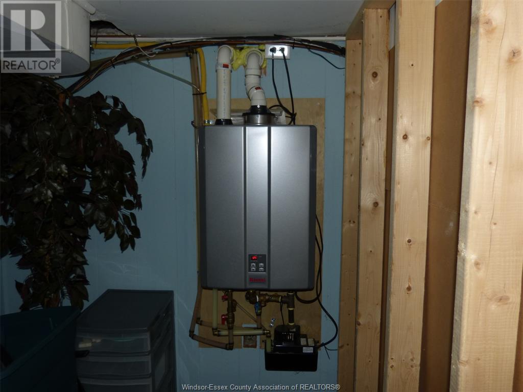 Photo 20 of 40 Askew, Leamington ON