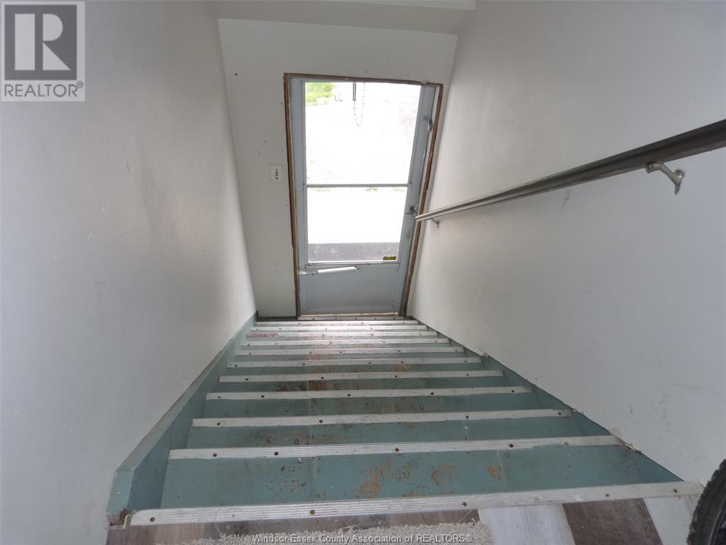 Photo 7 of 40 Askew, Leamington ON
