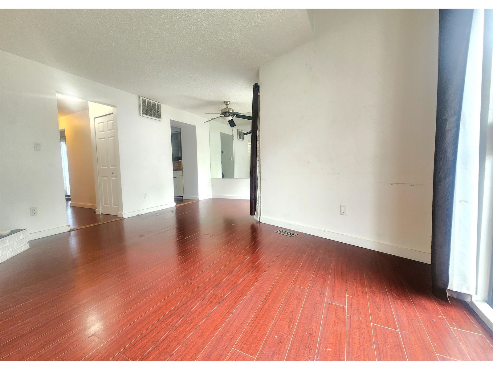 Photo 13 of 26888 32 Avenue, Langley BC