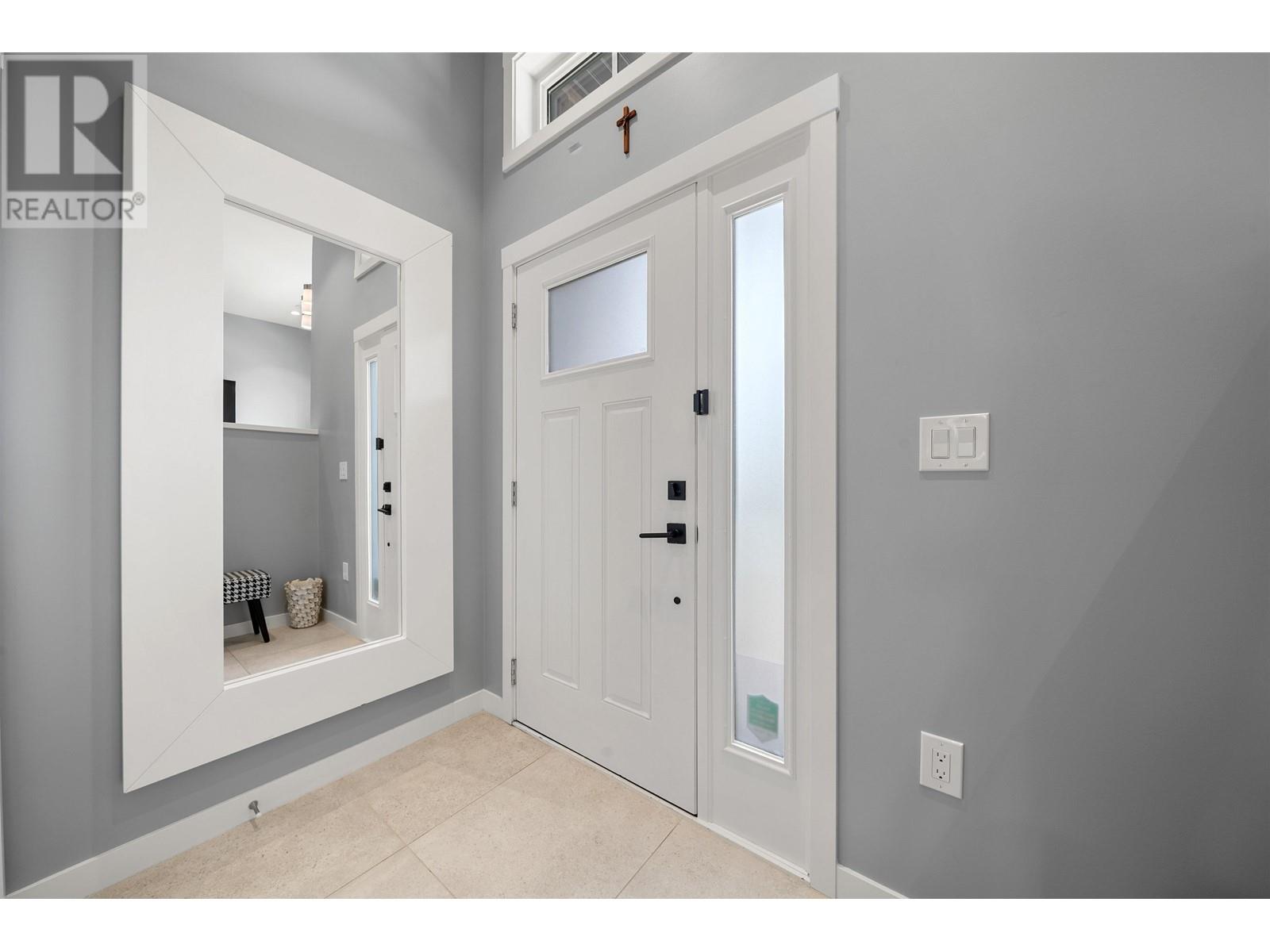 #10-6427 HAMMERMILL Avenue, Delta