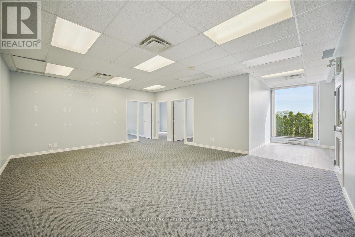 Photo 9 of 206 2321 Fairview Street, Burlington ON