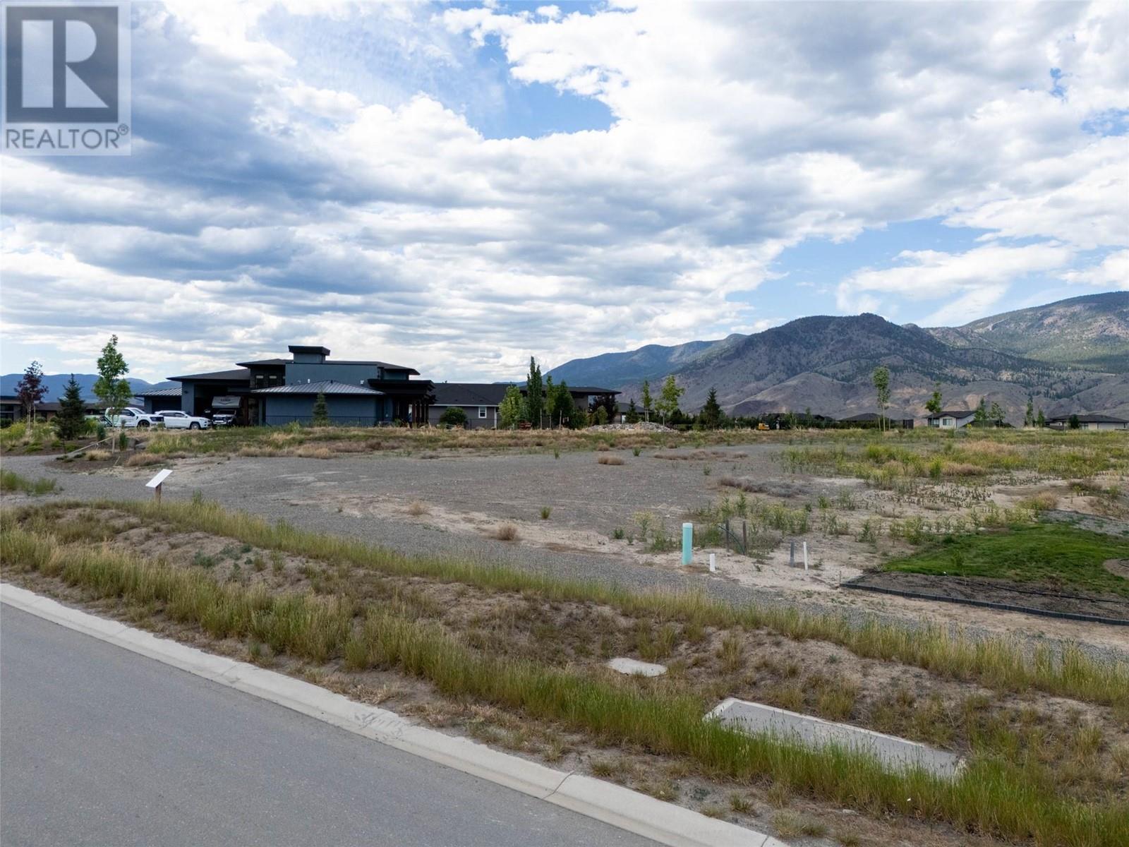 Photo 6 of 373 Rue Cheval Noir, Kamloops BC