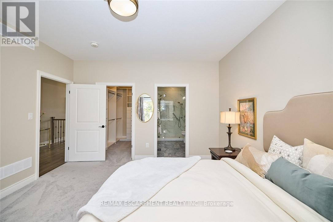 Photo 10 of 33 Butlers Drive S, Fort Erie ON