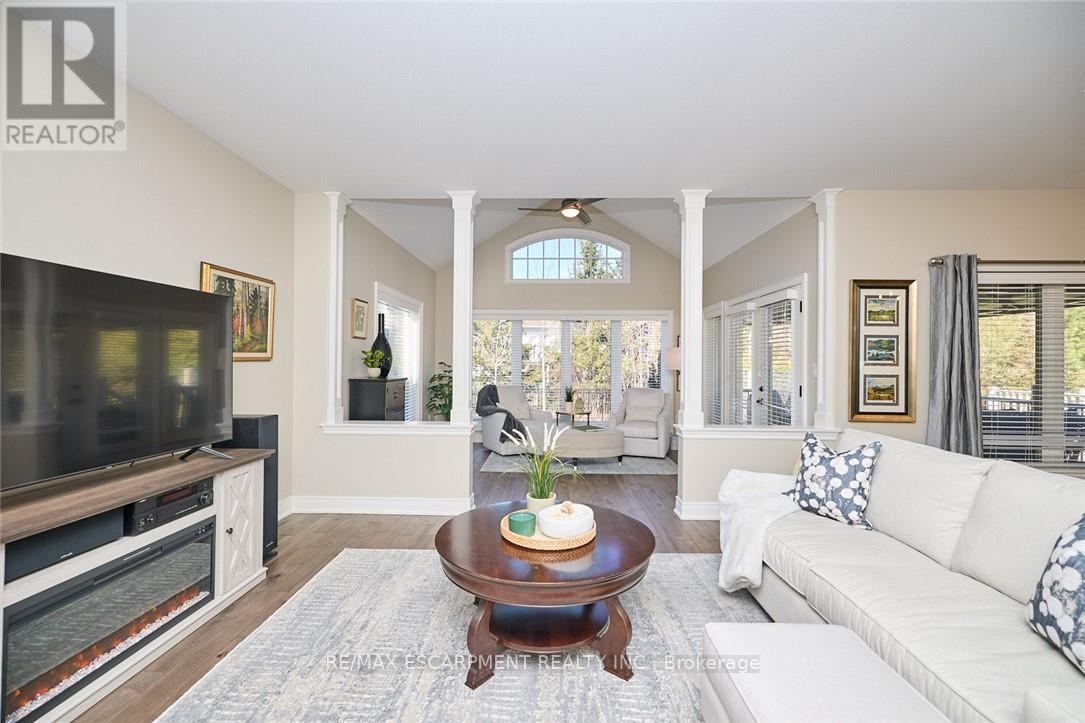Photo 15 of 33 Butlers Drive S, Fort Erie ON