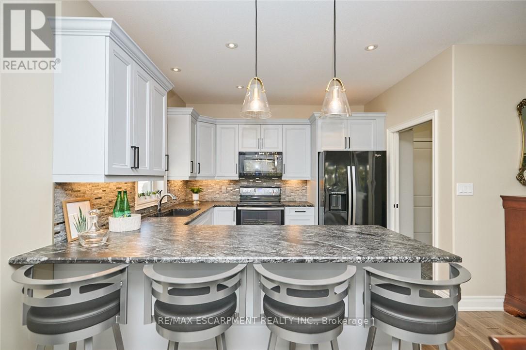 Photo 24 of 33 Butlers Drive S, Fort Erie ON