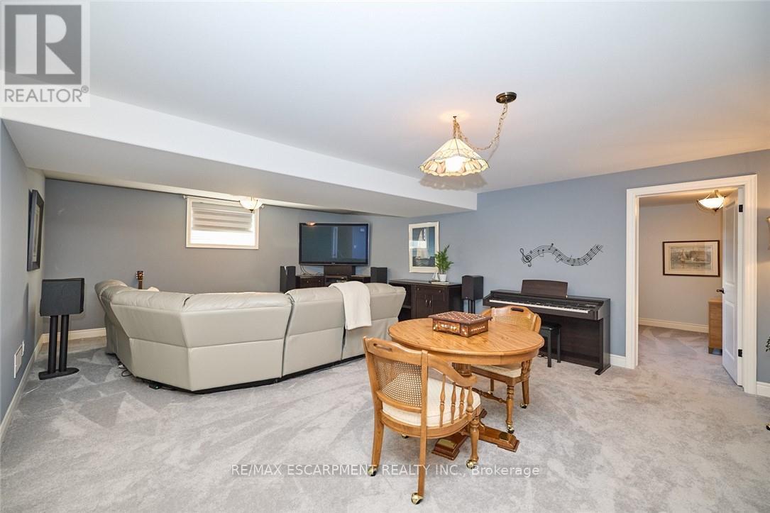 Photo 27 of 33 Butlers Drive S, Fort Erie ON