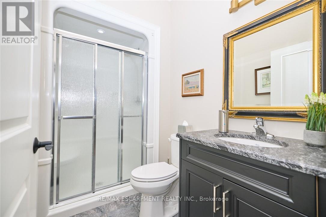 Photo 6 of 33 Butlers Drive S, Fort Erie ON