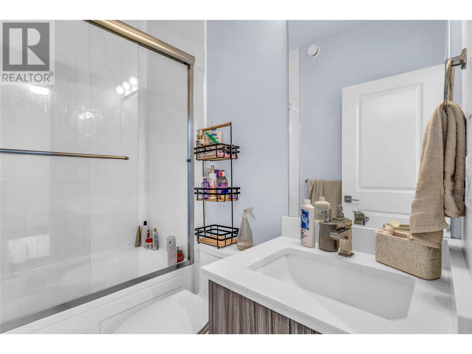 1 782 Coopland Crescent, Kelowna