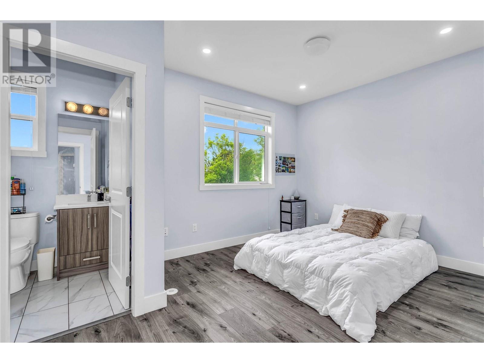 1 782 Coopland Crescent, Kelowna