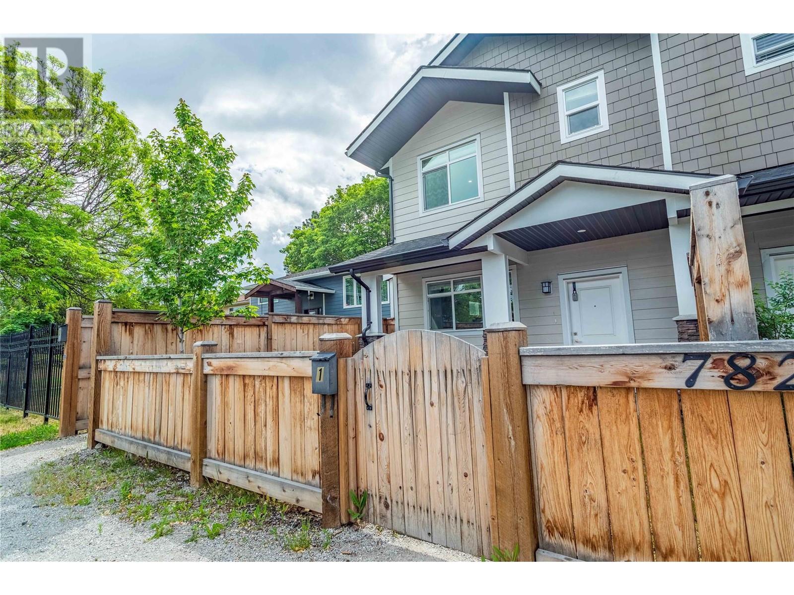 1 782 Coopland Crescent, Kelowna