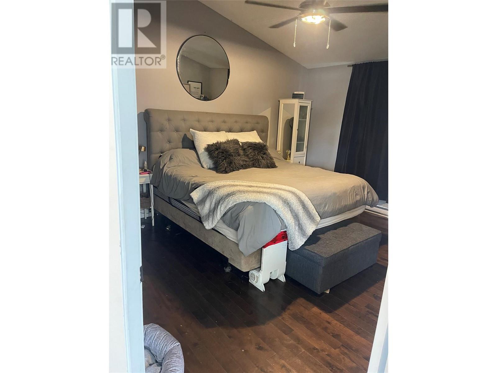  2670 Glenmore Road North, Kelowna