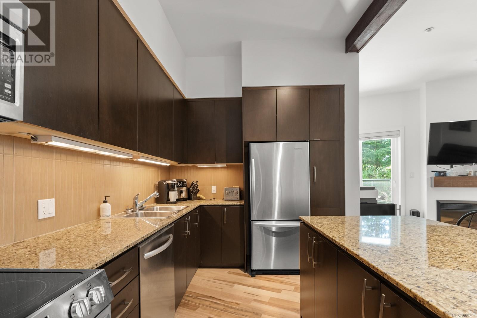 Photo 20 of 114 1395 Bear Mountain Pkwy, Langford BC