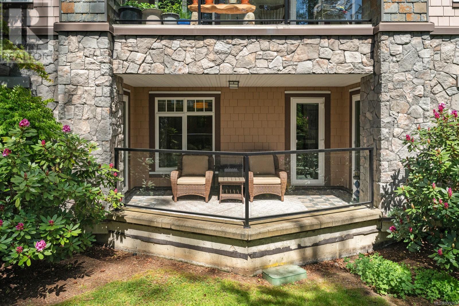 Photo 10 of 114 1395 Bear Mountain Pkwy, Langford BC