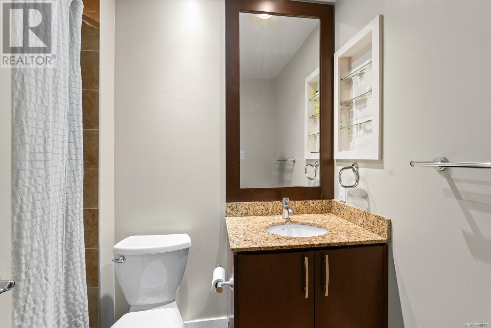 Photo 21 of 114 1395 Bear Mountain Pkwy, Langford BC