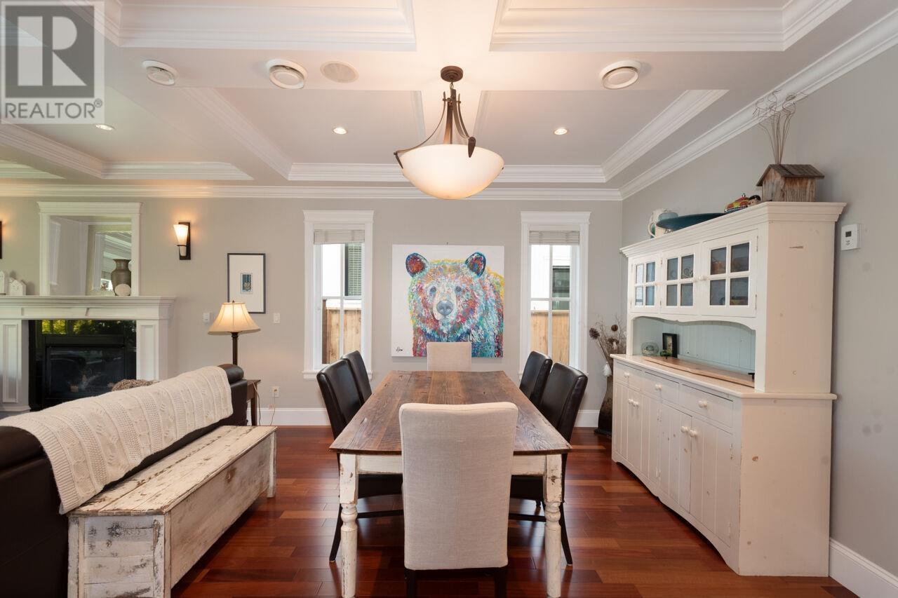 336 W 17TH STREET, North Vancouver