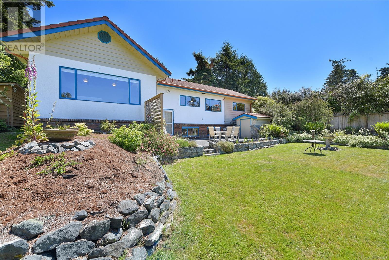 Photo 18 of 6528 Thornett Rd, Sooke BC