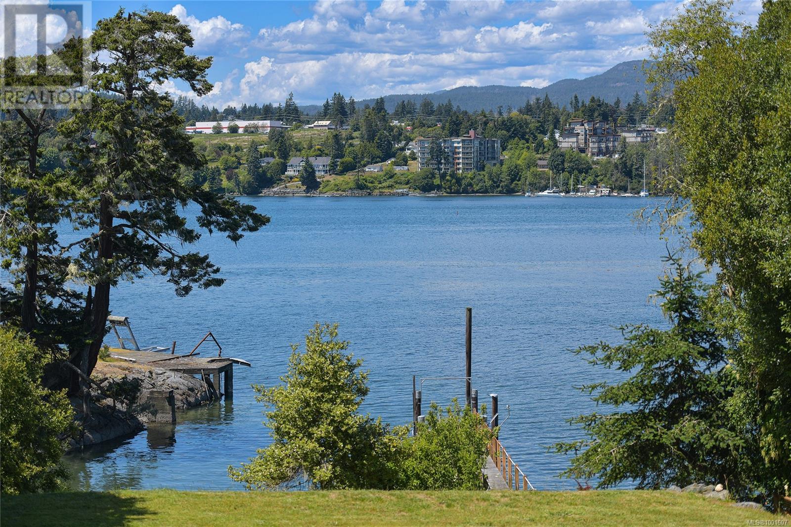 Photo 25 of 6528 Thornett Rd, Sooke BC