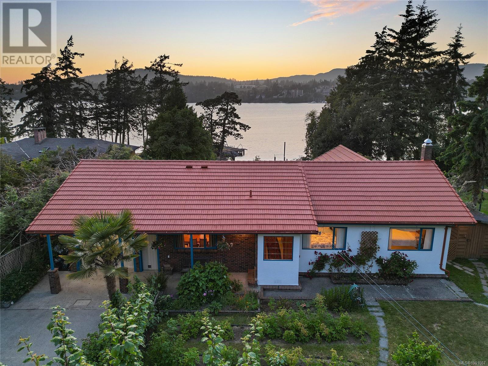 Photo 5 of 6528 Thornett Rd, Sooke BC
