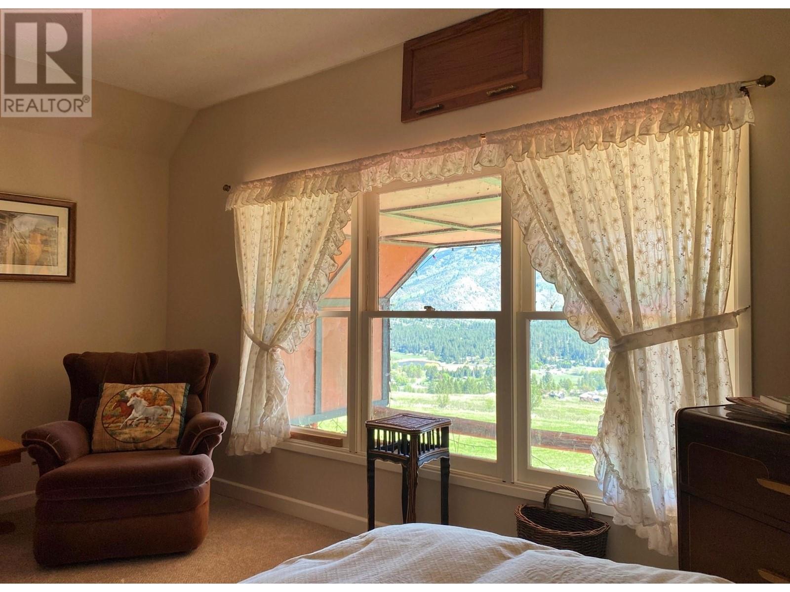 3975 Hardy Mountain Road, Grand Forks